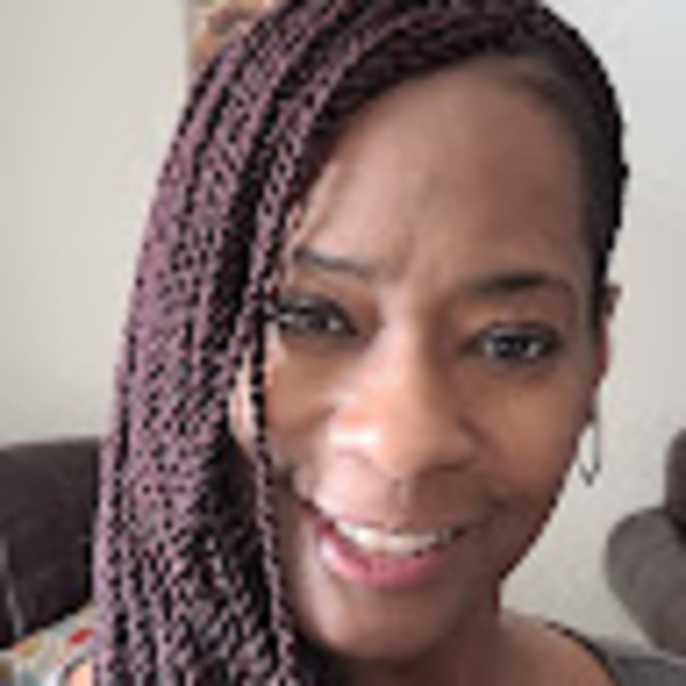 Meet your Posher, Nikkia